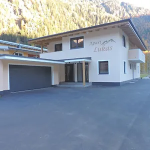 Lukas *