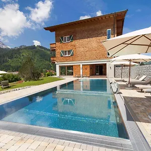 Otel Hohenfels 4*