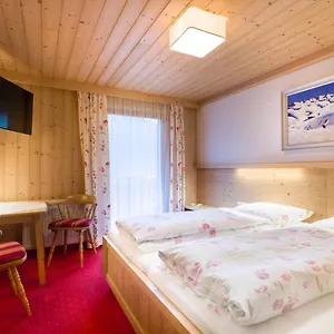 Bed and Breakfast Alpenhof 3*