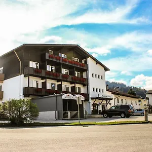 Hotel Alpenland 3*