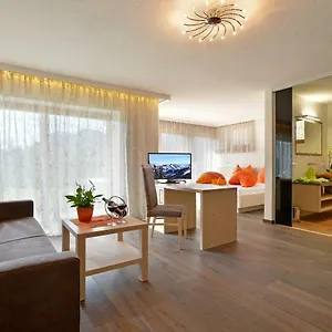 Bauernhof Lindenhof Bed & Breakfast