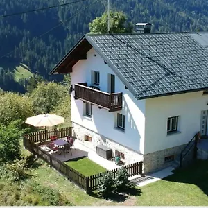 Ferienhaus Lorenz * Strengen