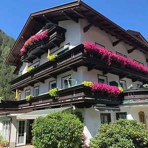 Matthias Apart-hotel